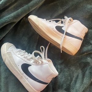 Womens Nike Blazer Mid 77